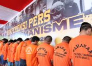 POLDA RIAU KONFERENSI PERS PENGUNGKAPAN KASUS PREMANISME/KEJAHATAN JALANAN HASIL OPERASI PEKAT LANCANG KUNING 2025