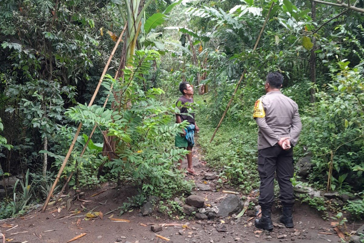 etani Mandiri dari Desa: Peran Polisi dalam Edukasi Pangan Lombok Barat