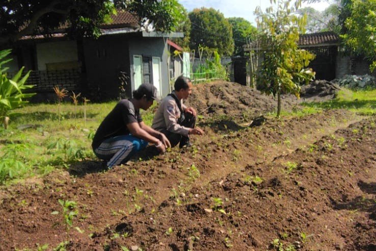 Polri Dukung Ketahanan Pangan Desa Senteluk, Lombok Barat
