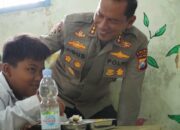 Polda Jatim Dukung Asta Cita Salurkan Ribuan Porsi Makanan Bergizi Gratis Untuk Pelajar