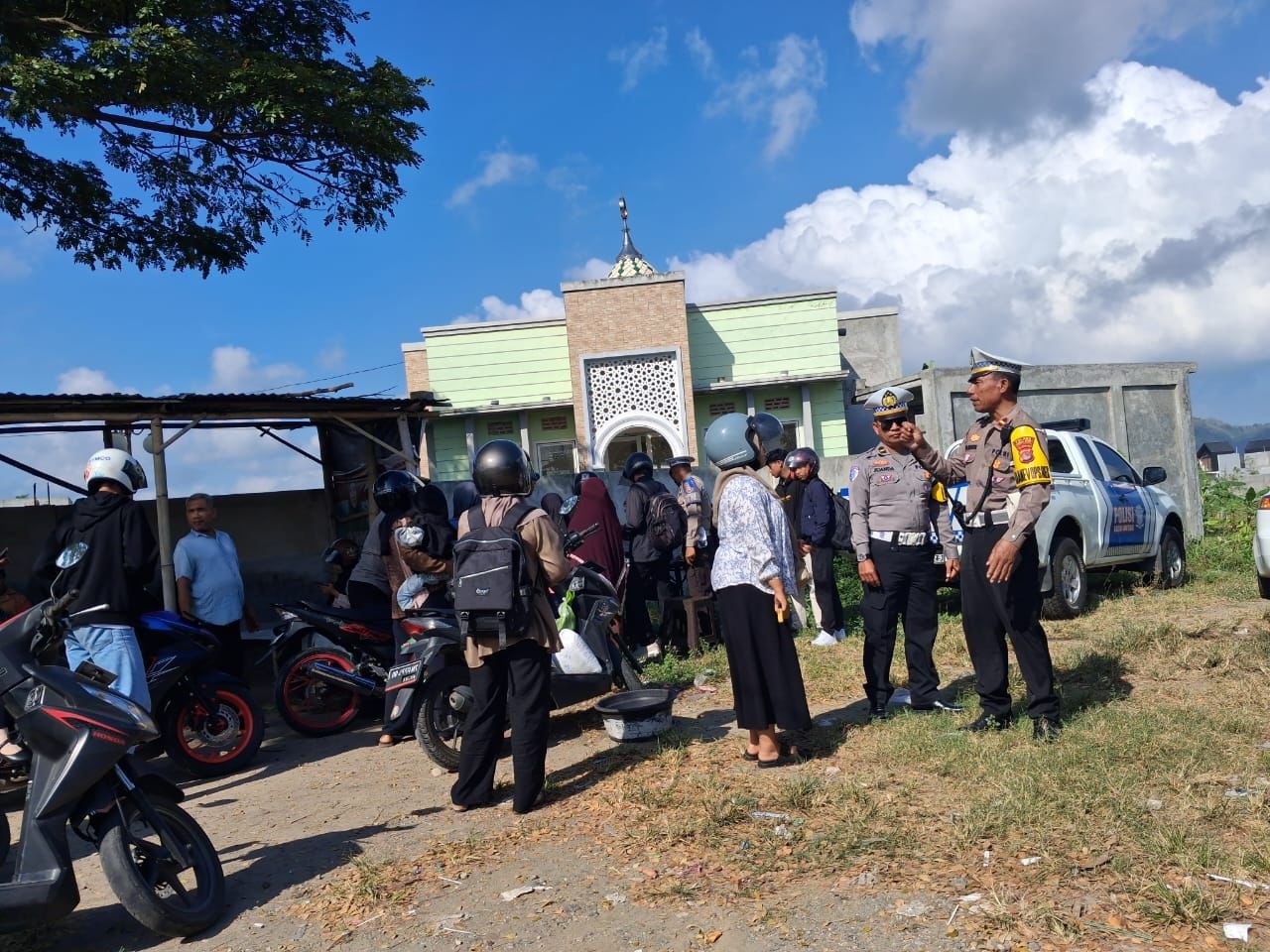 Polres Lombok Barat Gencarkan Operasi Patuh Rinjani 2025, 70 Pelanggar Ditilang di Bypass BIL 2