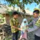 Aksi Nyata Polri: Polsek Sekotong Salurkan Bantuan Sosial di Desa Kedaro Lombok Barat